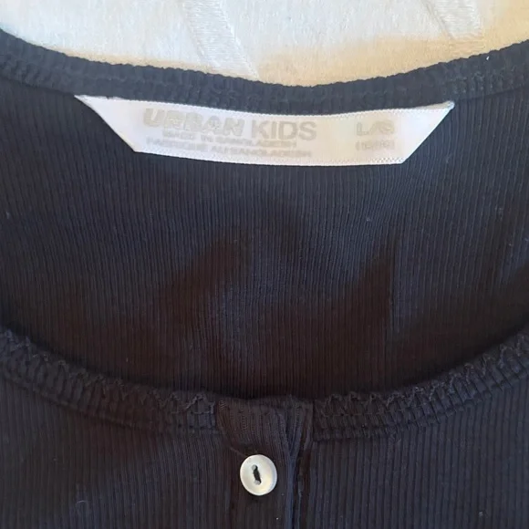 Black Ribbed Henley Tank - Picture 3 of 6